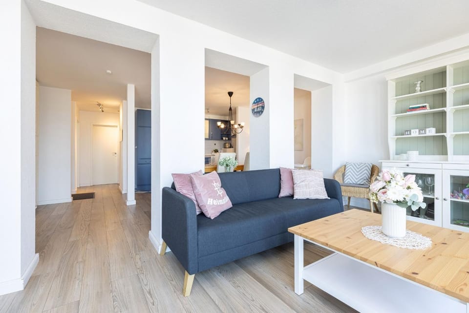 Hafen 13 Hafenblick 3 Apartment in Laboe