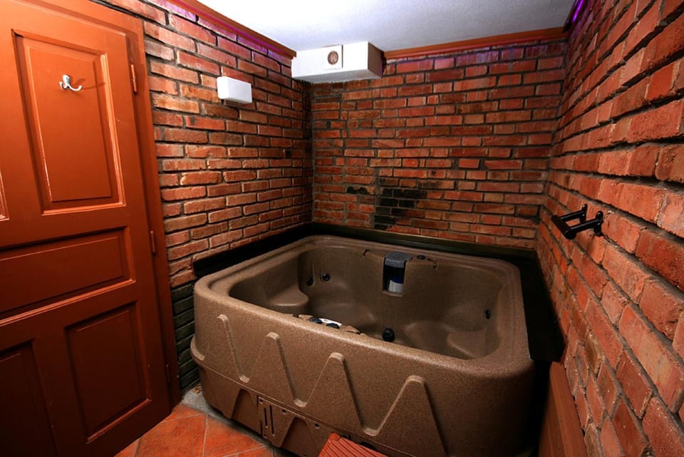 Hot Tub