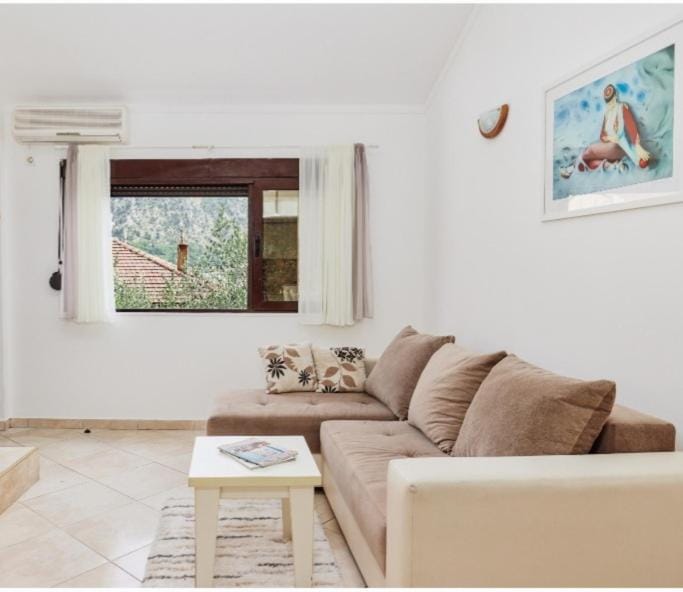 Kotor Sunrise Apartments Apartment in Dobrota