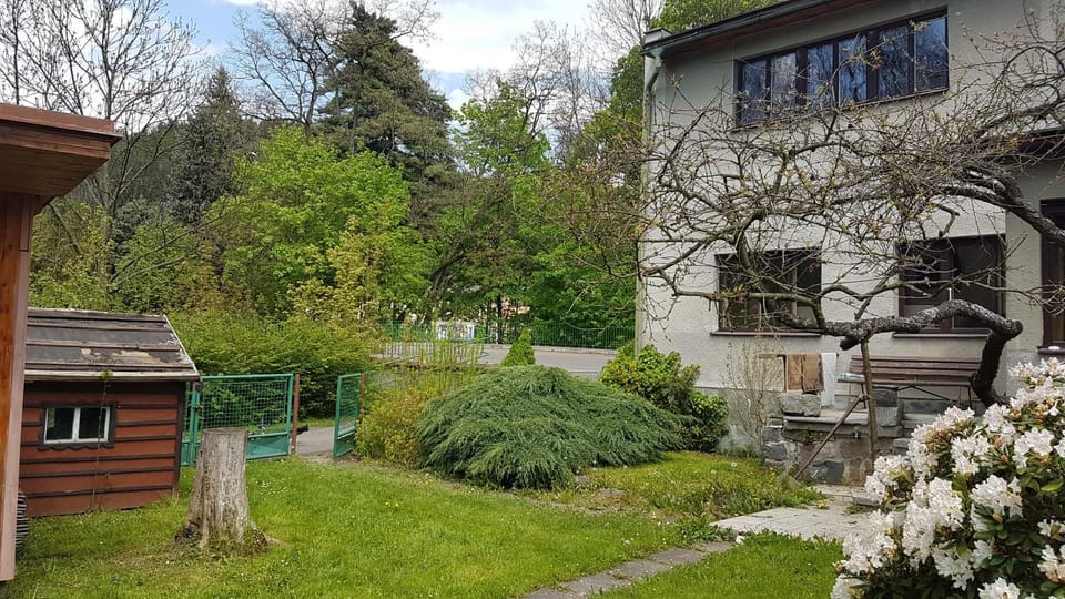 Property building, Garden, Garden view, Garden view