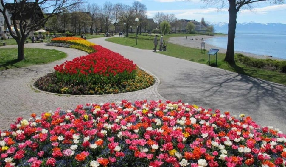 Nearby landmark, Natural landscape, Beach