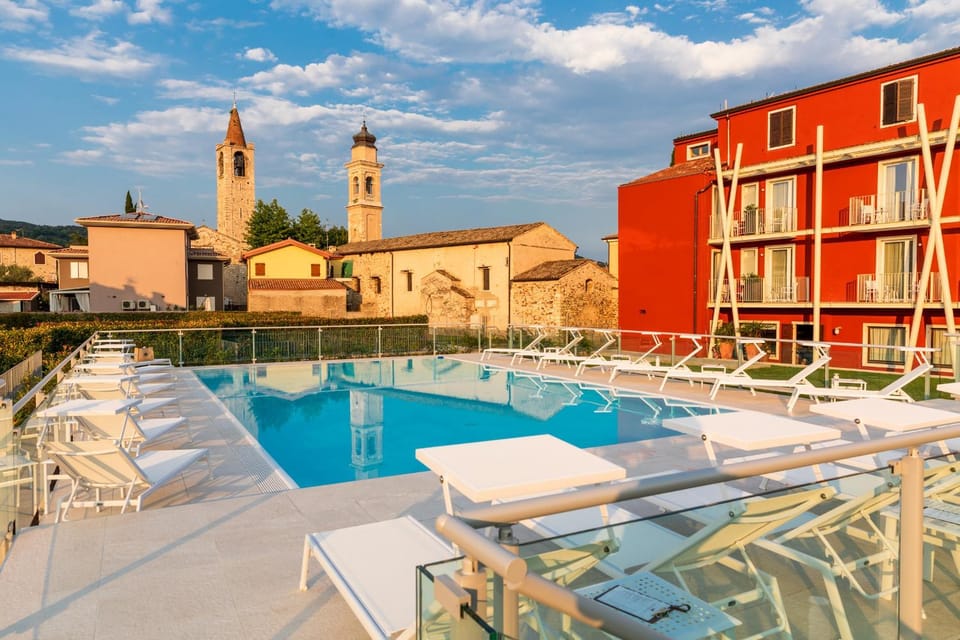 Garden, Swimming pool