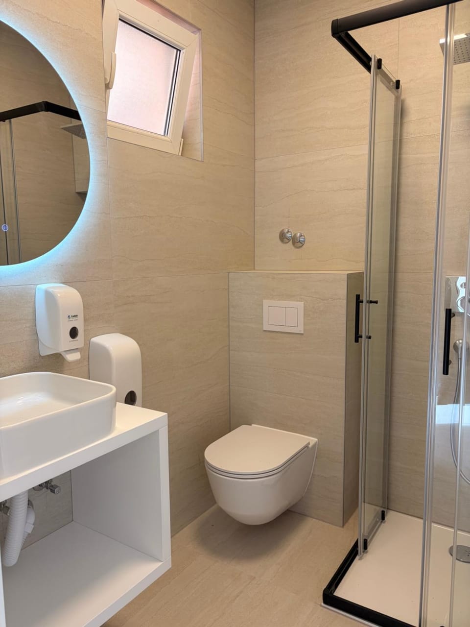 Apartmani Tepli Bok Apartment in Šibenik-Knin County, Croatia