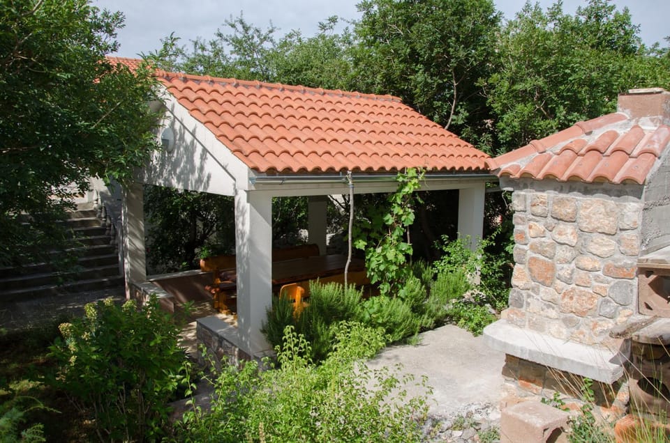 BBQ facilities, Garden