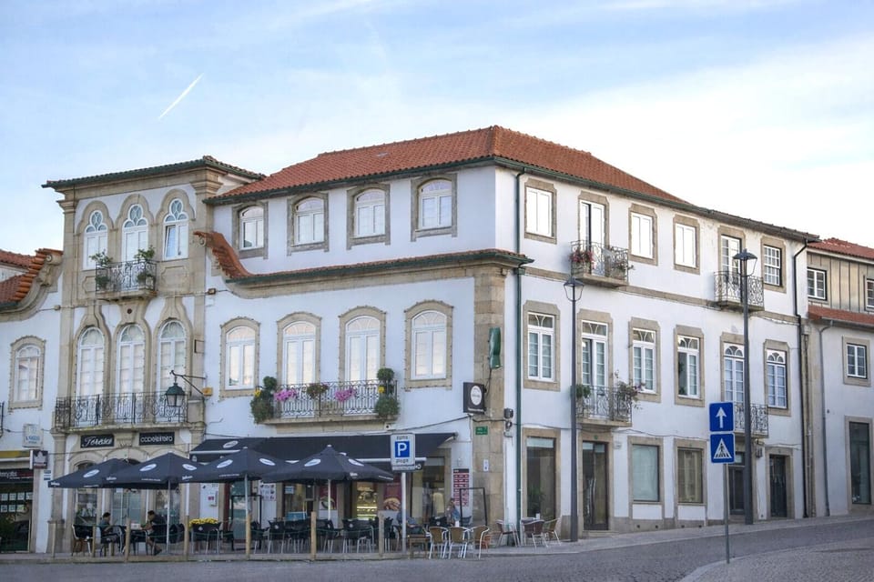 Property building, Neighbourhood