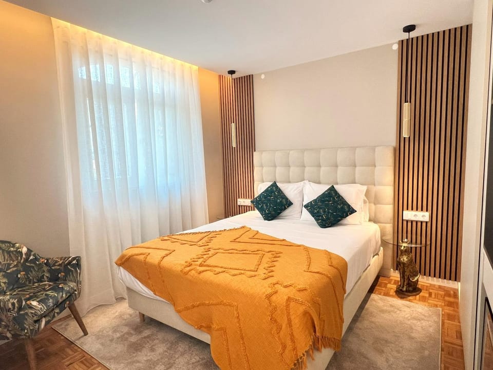 Bed, Bedroom