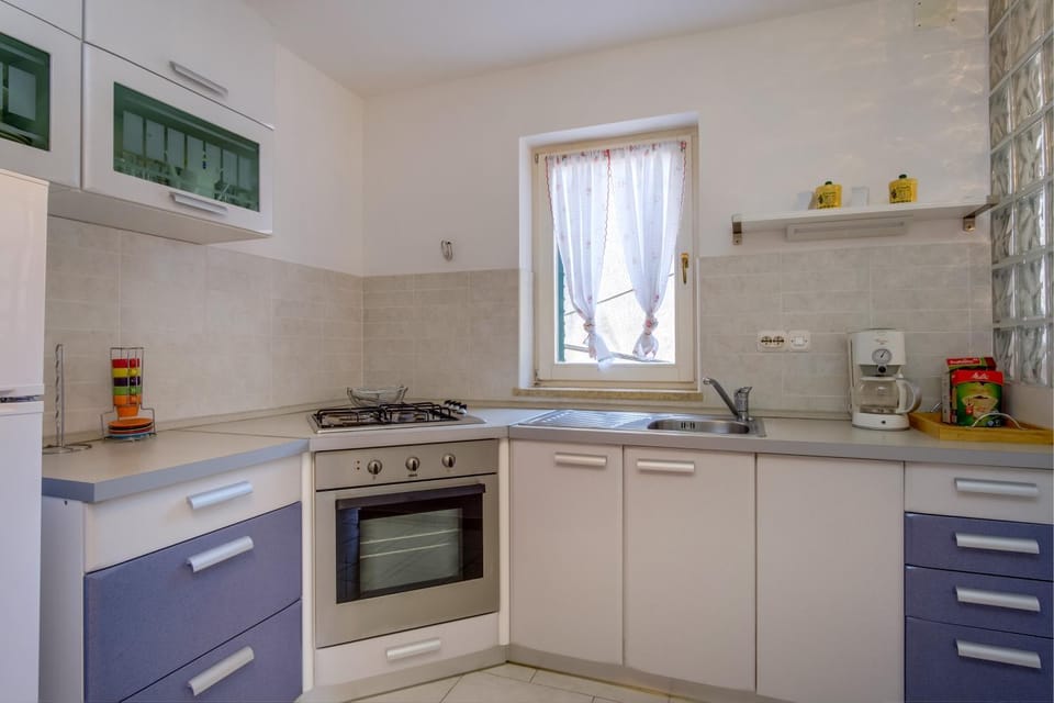 Coffee/tea facilities, Communal kitchen