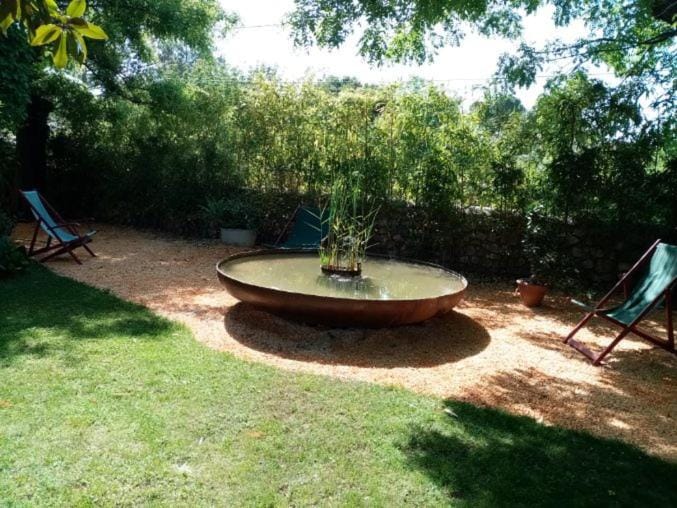 La Mazade de Saint Mamert Bed and Breakfast in Occitanie