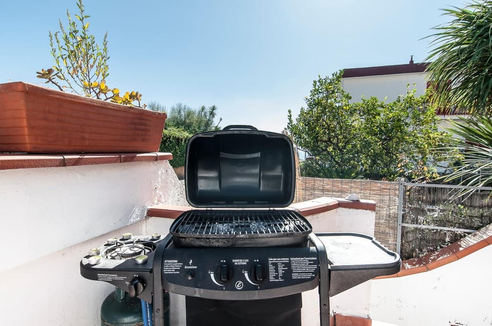 Property building, BBQ facilities, Balcony/Terrace, Banquet/Function facilities, Beach