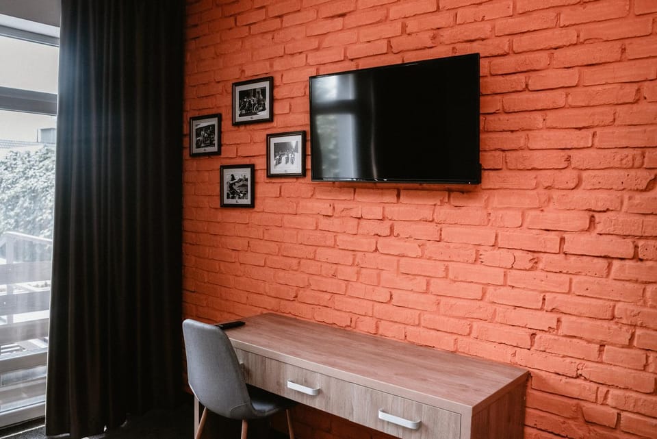 Communal lounge/ TV room, TV and multimedia