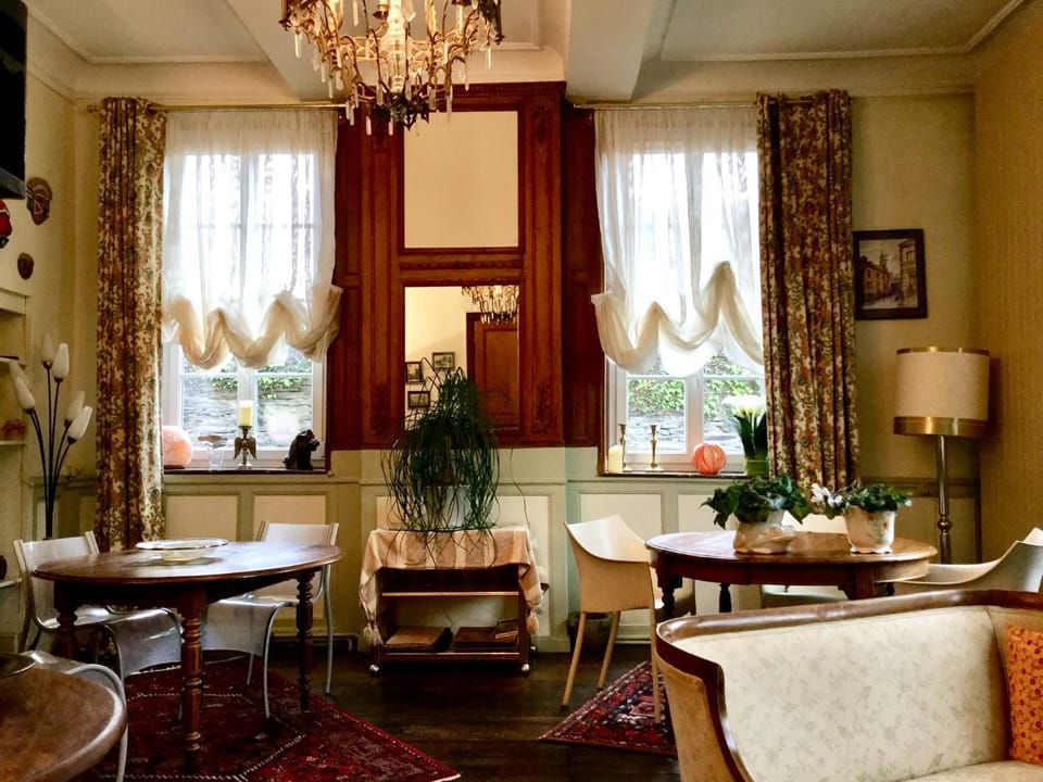 Lounge or bar
