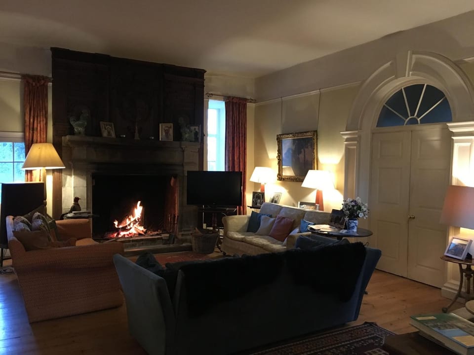 Communal lounge/ TV room