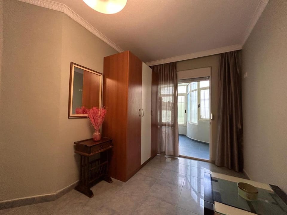 Bedroom, wardrobe