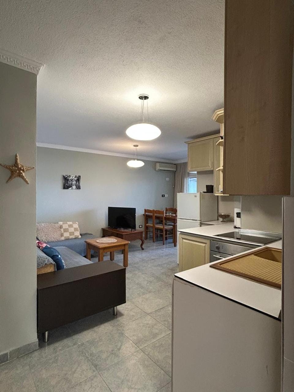 Kitchen or kitchenette, Living room, Dining area