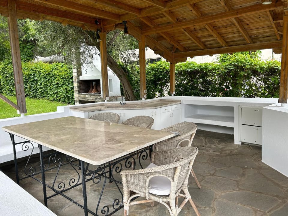 Zeusplace Seaside Home private beach and parking House in Pieria, Greece