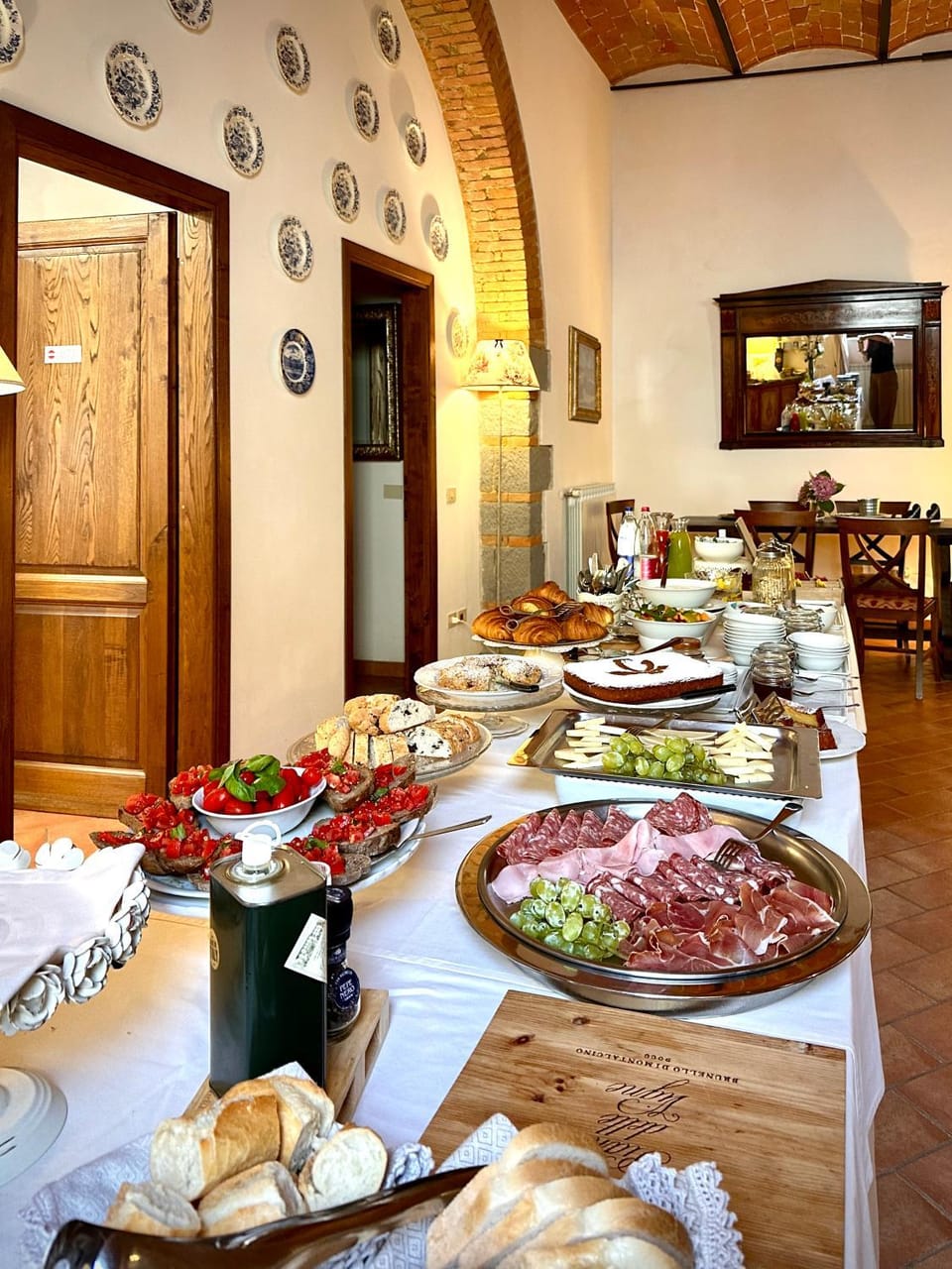 Buffet breakfast, Italian breakfast
