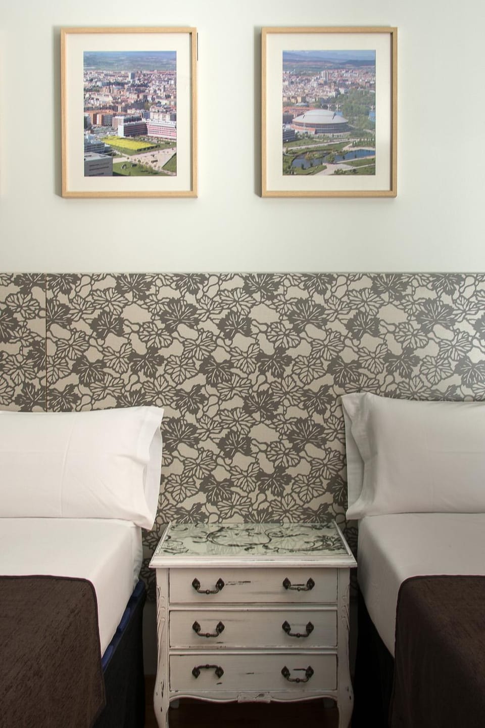 Pensión Laurel Self Check-in Bed and Breakfast in Logrono