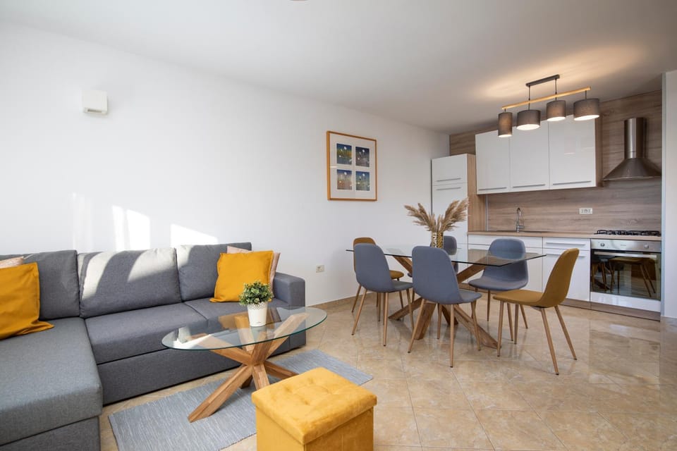 Kitchen or kitchenette, Living room, Dining area