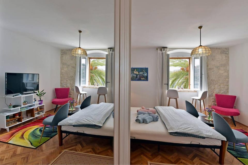Harmony Room with a Magical SeaView Apartment in Hvar