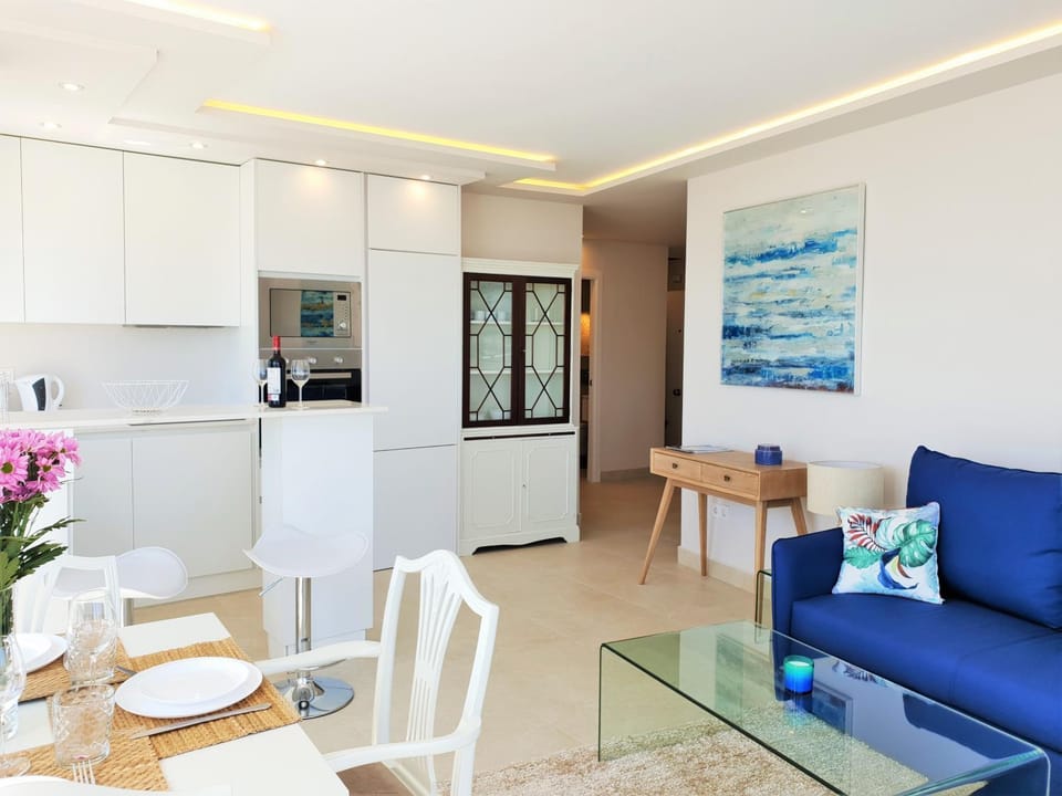 FANTASTIC APARTMENT B IN FRONT OF THE SEA & MARINA Apartment in Estepona