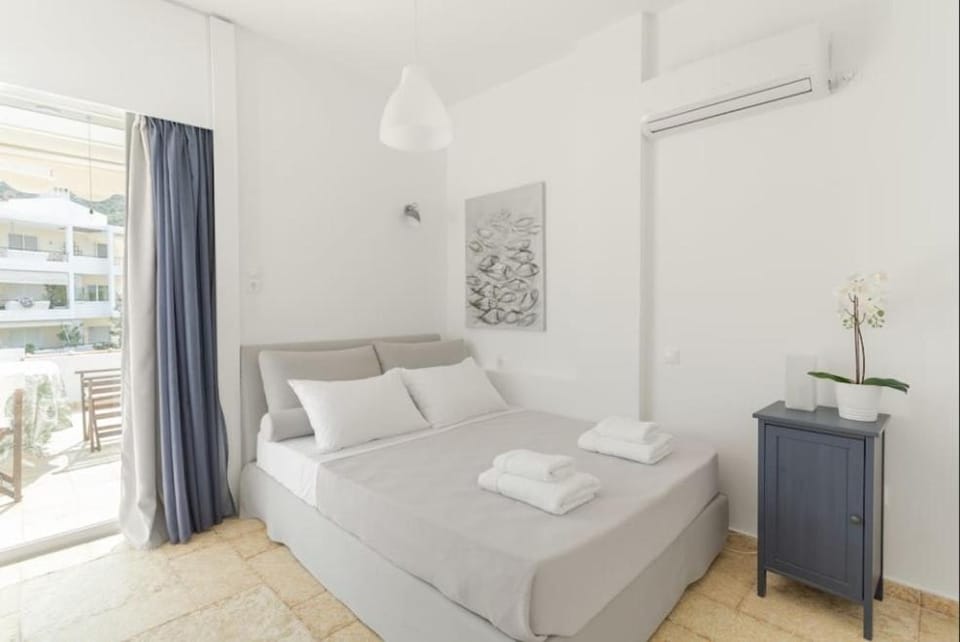Bay watch Apartment close to the airport at PORTO RAFTI Apartment in East Attica Regional Unit, Greece