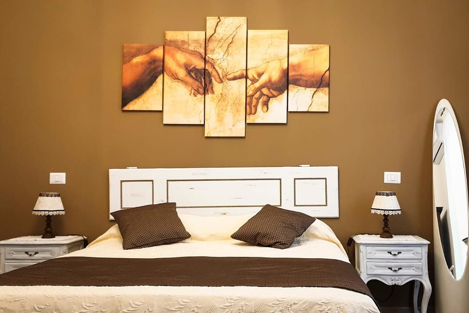 Bed, Photo of the whole room