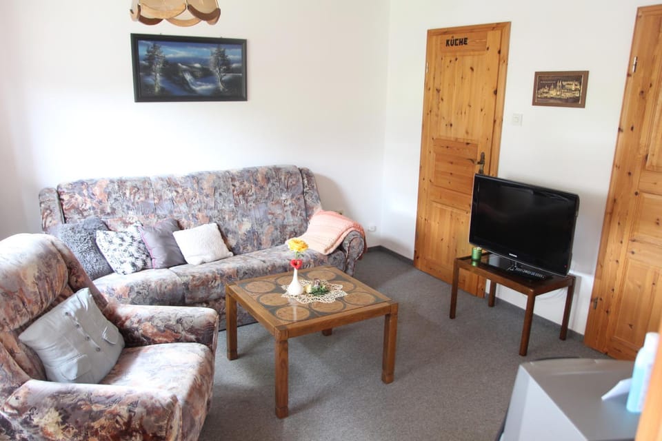 Staff, Living room, Photo of the whole room