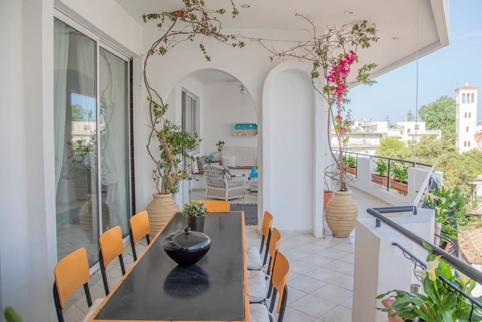 Balcony/Terrace, Dining area