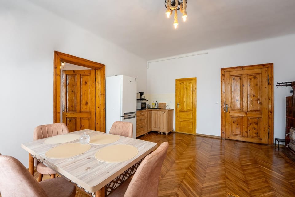 Gloria Apartments Apartment in Romania