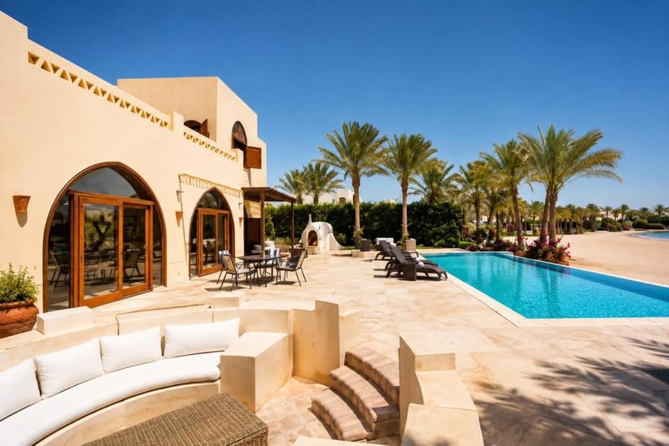Property building, Swimming pool
