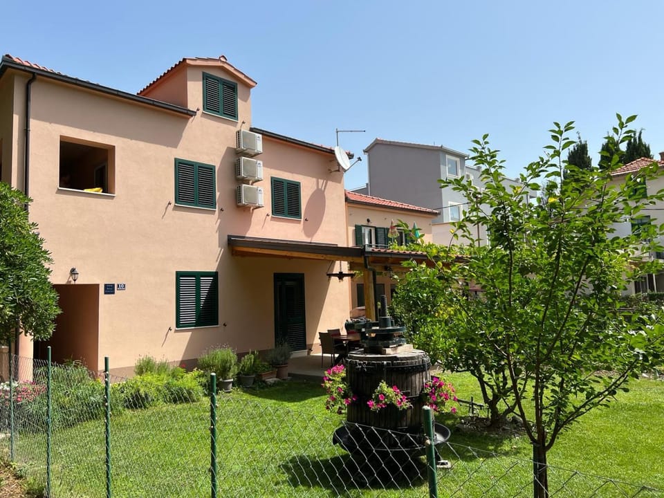 Apartments Basic Apartment in Šibenik-Knin County, Croatia