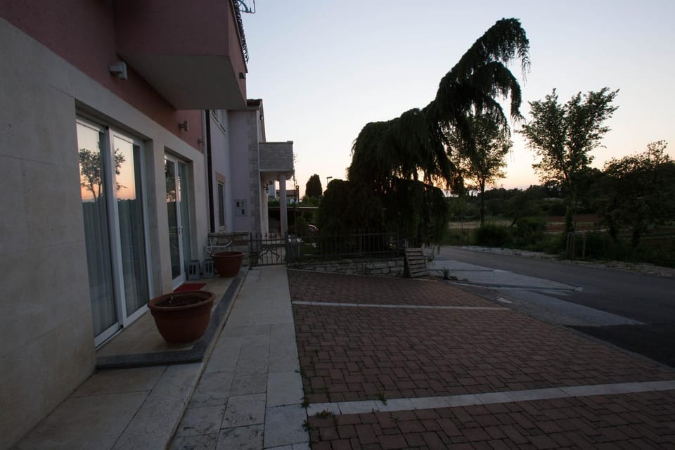 Property building, Street view