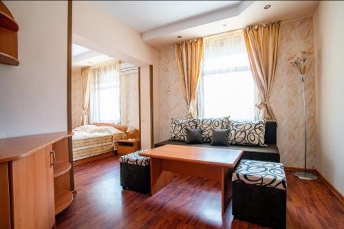 Раѝ Hotel in Plovdiv Province