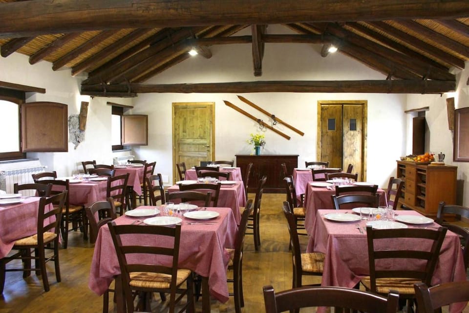 Agriturismo La Caraffara sull'Etna Farm Stay in Sicily