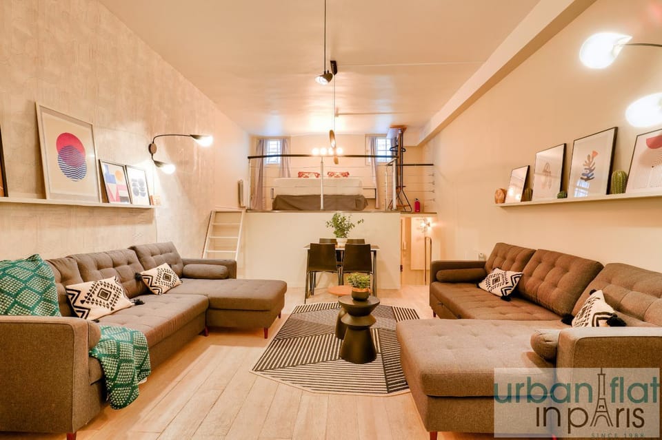 33 - Flat Av des Champs-Élysées Apartment in Paris