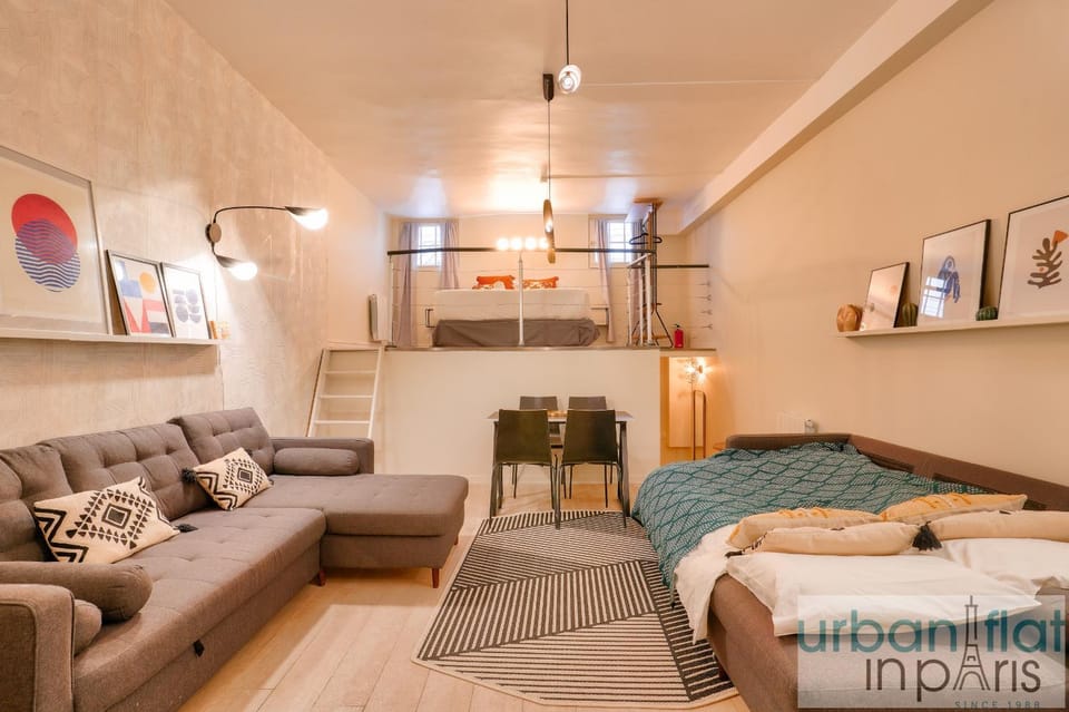 33 - Flat Av des Champs-Élysées Apartment in Paris