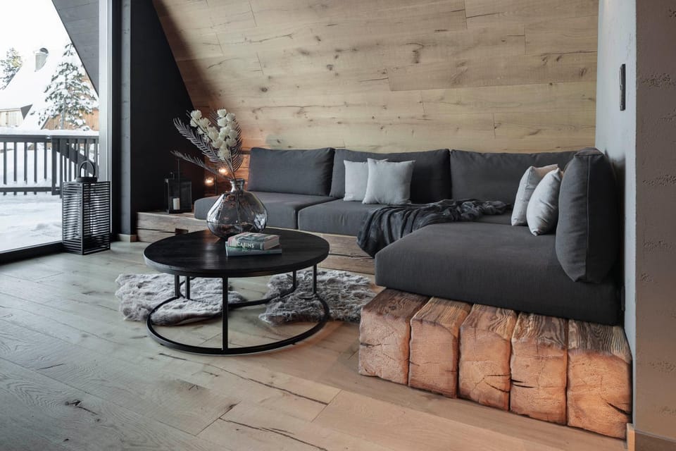 Living room, Seating area