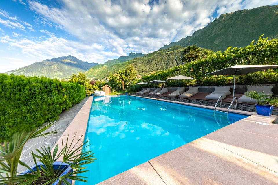 On site, Pool view, Swimming pool, Swimming pool