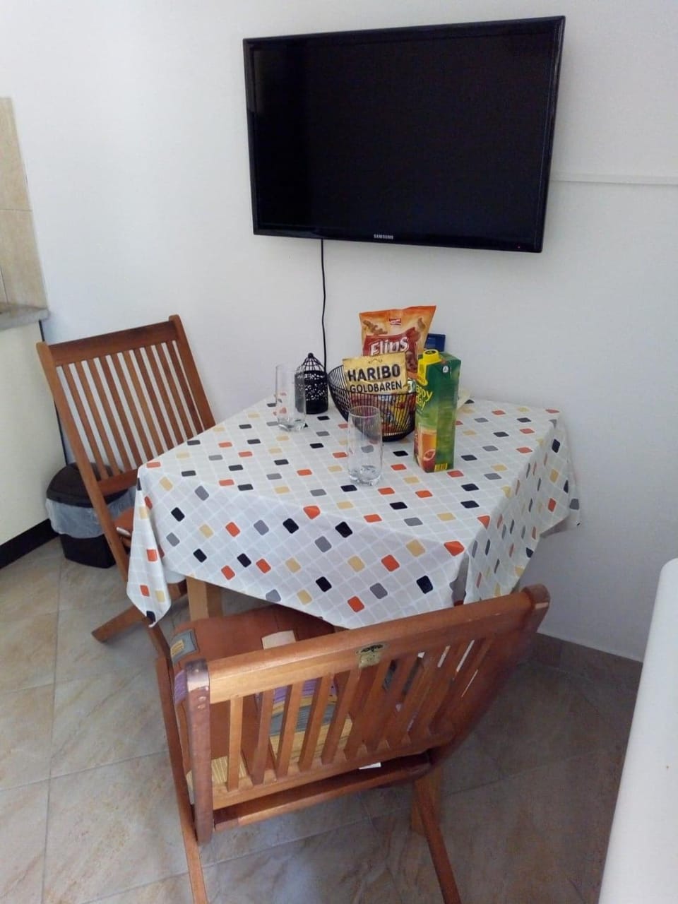 TV and multimedia, Dining area
