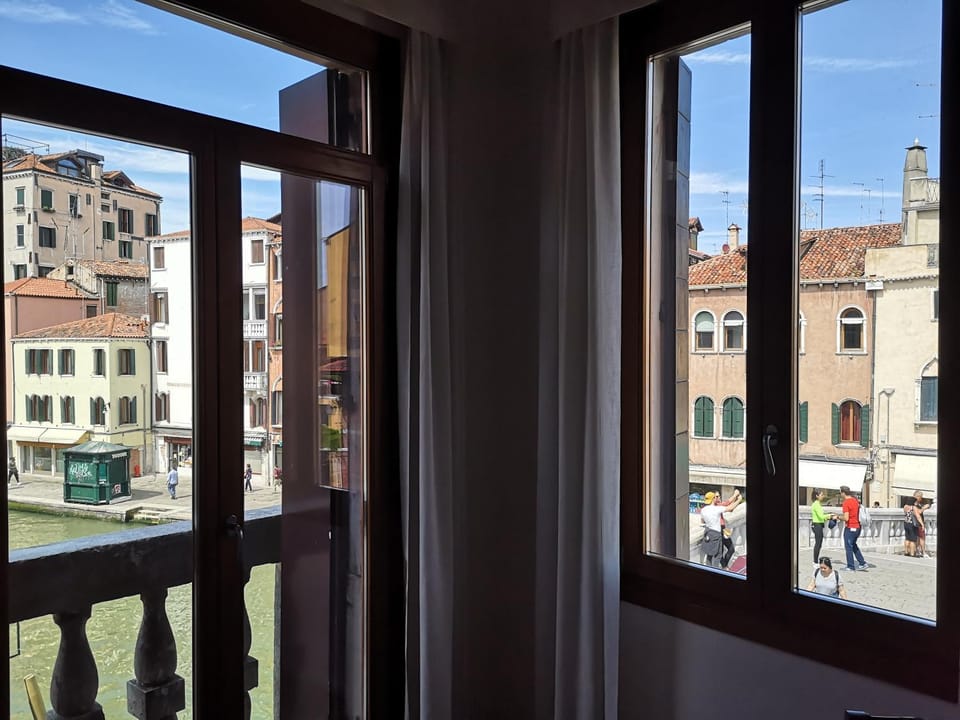 Guglie Palace Apartment in Venice
