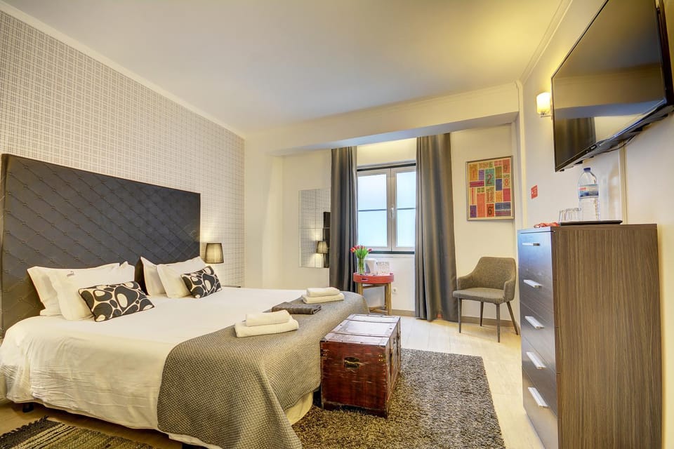 Other, Photo of the whole room, Decorative detail, Bedroom