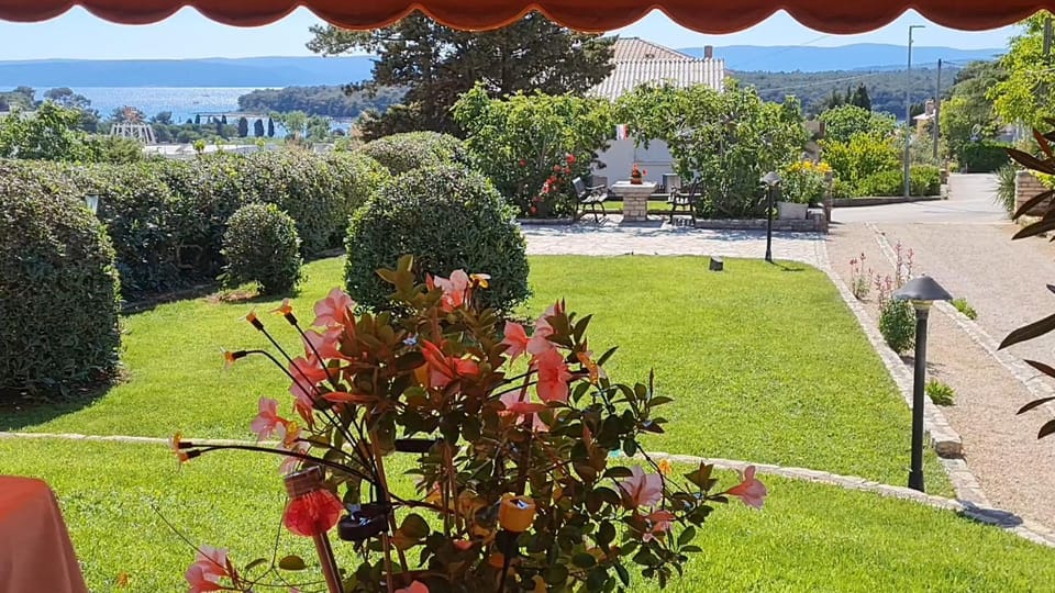 Garden, Garden view, Sea view