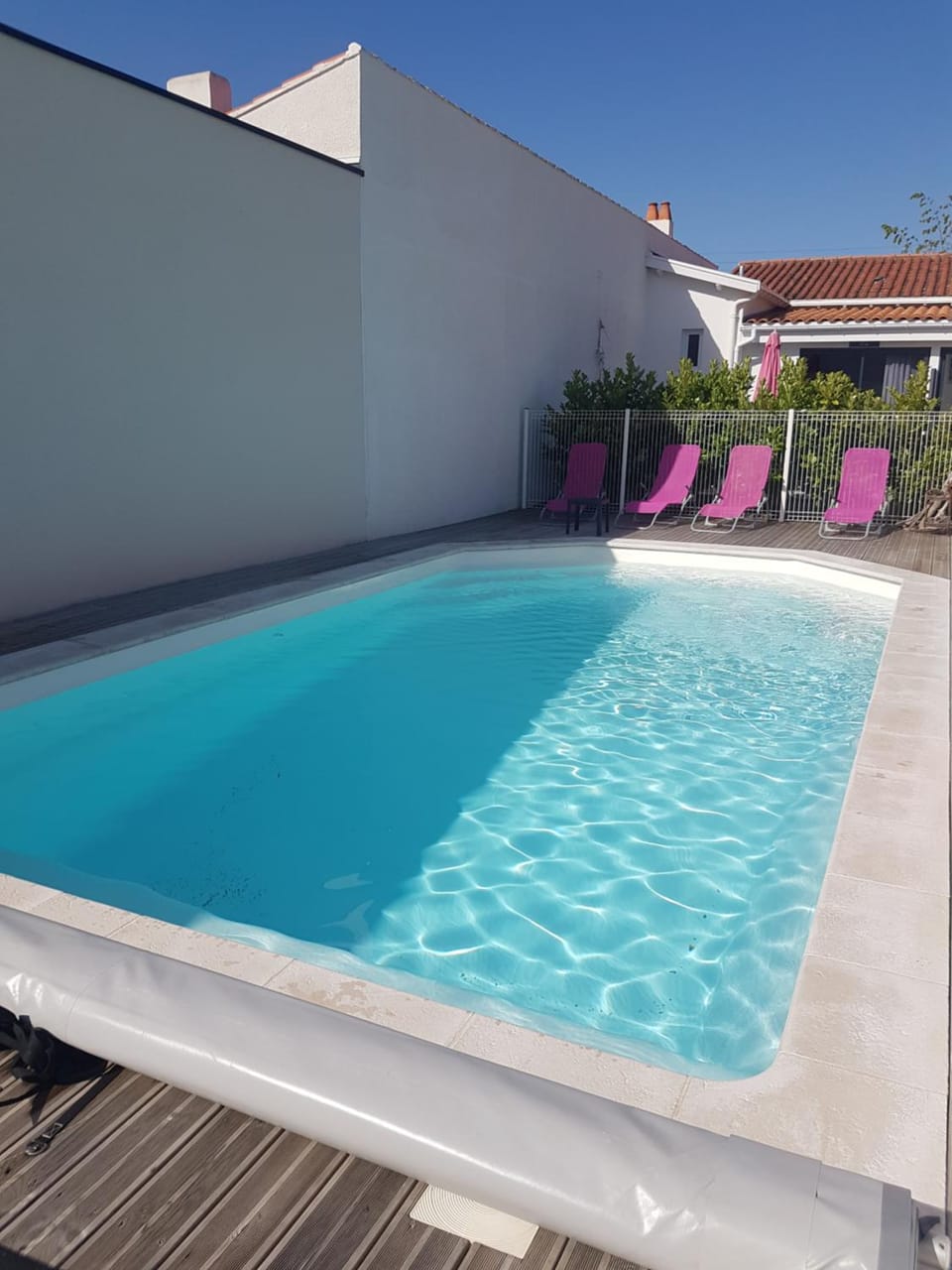 Swimming pool, Swimming pool