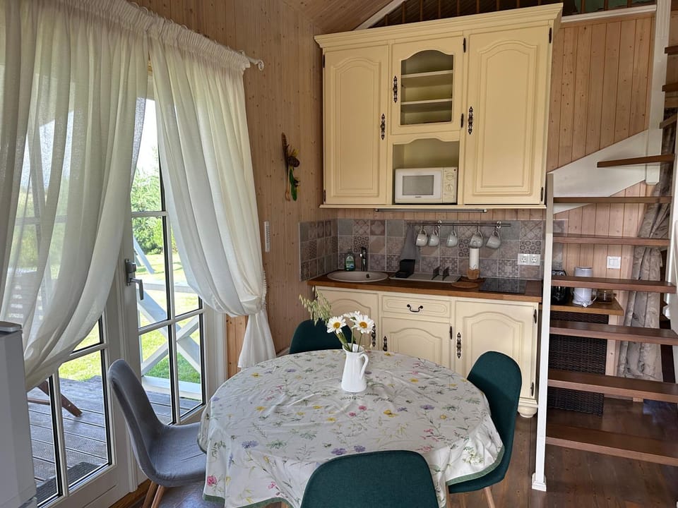 Kitchen or kitchenette, Living room, Dining area