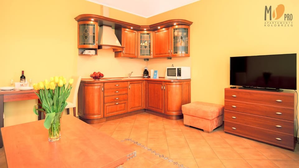 Communal lounge/ TV room, Kitchen or kitchenette, Communal kitchen
