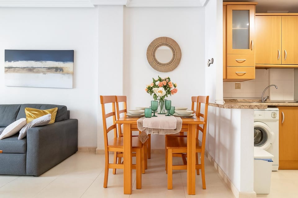 Kitchen or kitchenette, Living room, Dining area