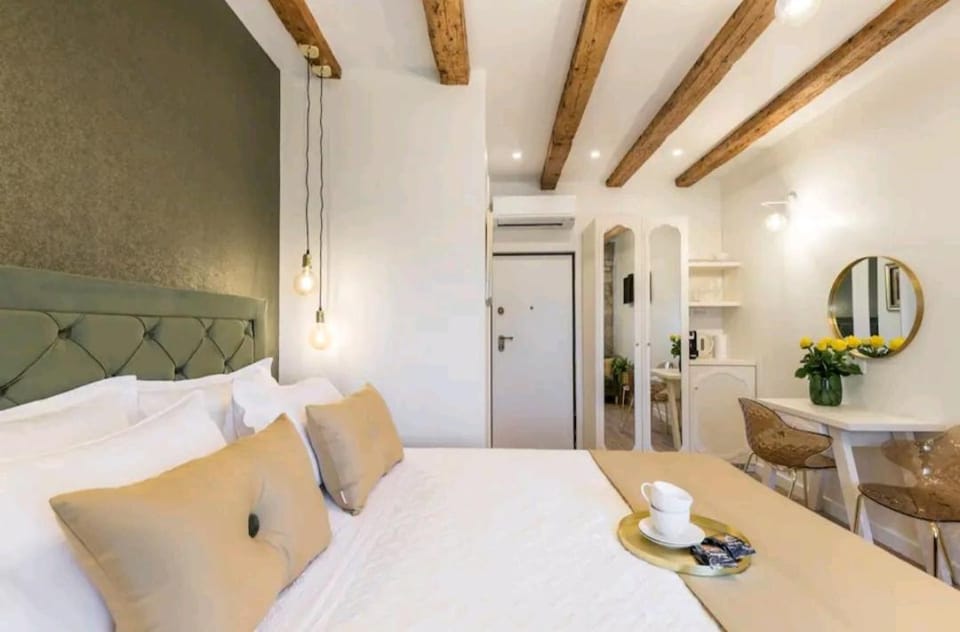 Bed, Seating area, Bedroom, wardrobe, air conditioner