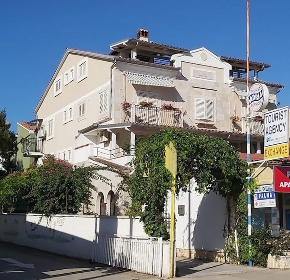 Property building, Street view