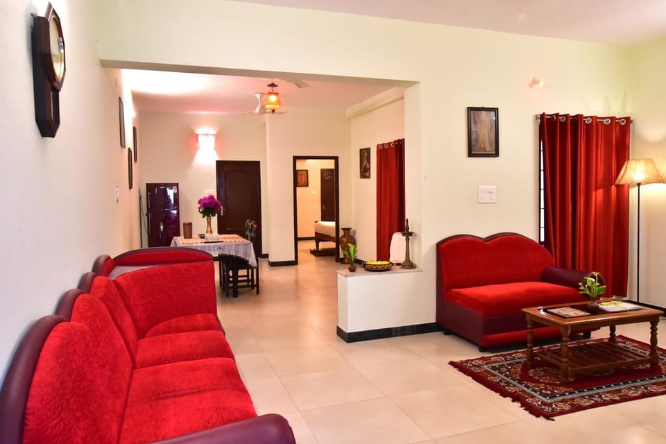 Living room, Seating area, Beach