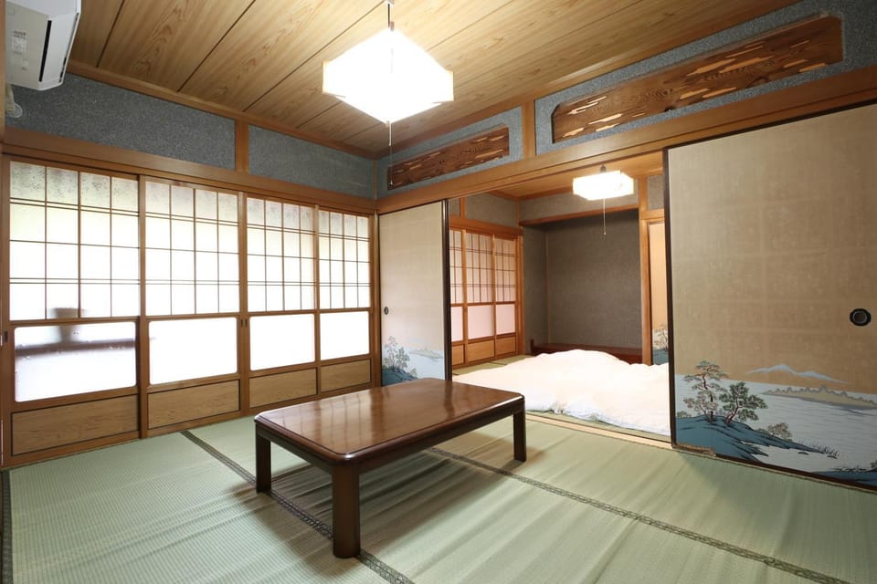 Guest House Ilonggo Bed and Breakfast in Japan